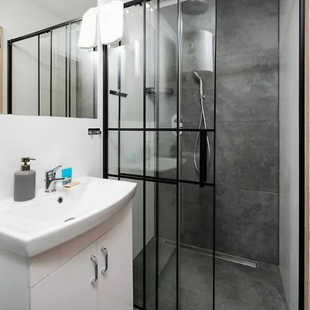 Wodna Modern Loft By Bookinghost Daire *